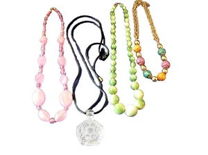 KONVOLUT 4 VINTAGE HALSKETTEN - LUSTIGES KONVOLUT - ALLE SEHR GUTER ZUSTAND  - Bild 1 von 6