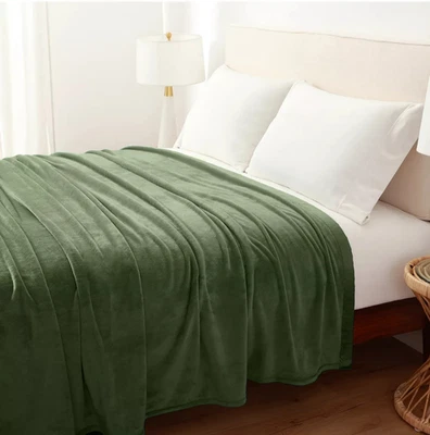 Peluche aterciopelado clásico BERKSHIRE - Verde Loden - Manta KING encuadernación satinada - Nuevo Foto 1 de 4