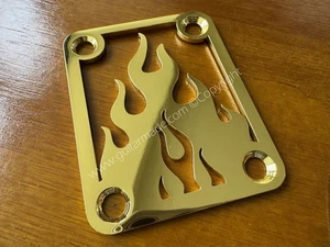¡Hecho a medida!! Placa de cuello FLAME con 4 tornillos para tu guitarra o bajo - dorada - Imagen 1 de 4
