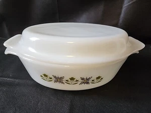 Vintage Anchor Hocking 1,5 qt Auflaufschale mit Milch Glas Deckel grüne Wiese #433 - Bild 1 von 16