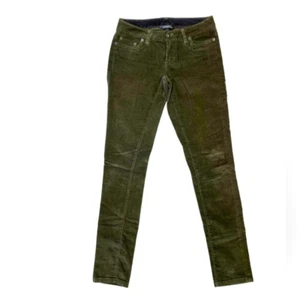 The North Face Olivgrüne Feincord Slim Skinny Hose Damen Gr. 2 - Bild 1 von 11