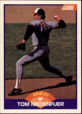 1989 Score #252 Tom Niedenfuer - NM - Image 1 of 2