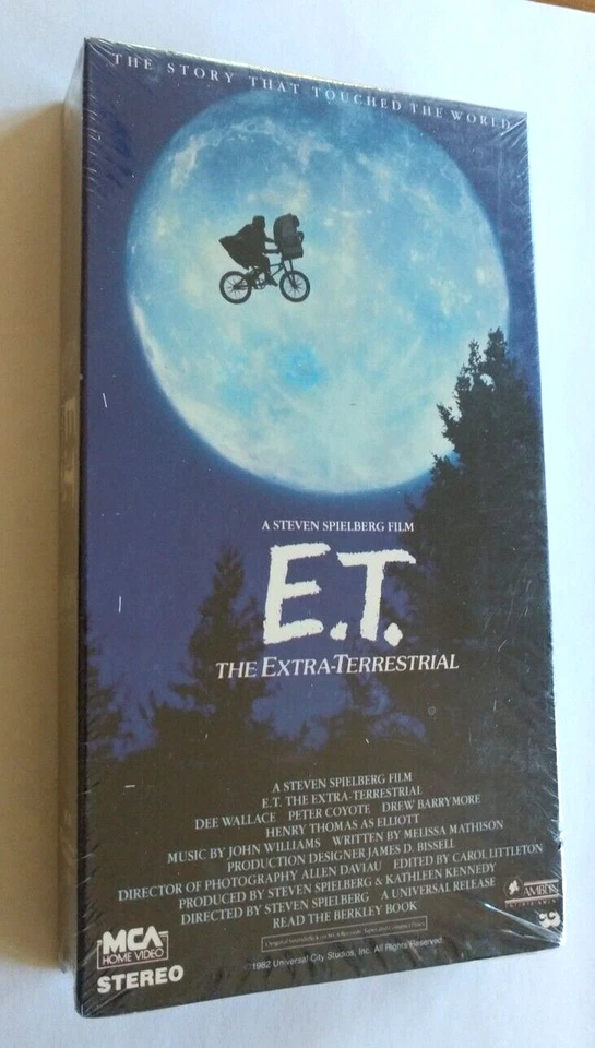 E.T. 1982 RARE NO GREEN VHS MCA Watermark NOS Factory Sealed Original 1st ET VTG - Image 1 of 4