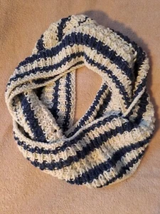Handgestrickter Möbius Loop - Bild 1 von 2