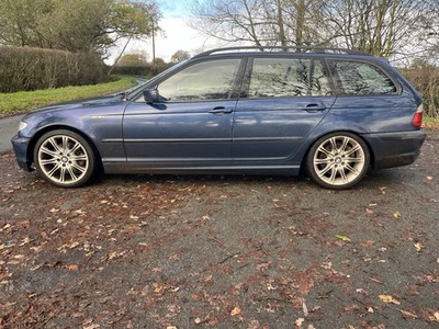 BMW 330d Touring - Image 1 of 4