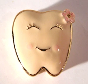 Cristiani Babys Enamel First Tooth Keepsake Trinket Box - Picture 1 of 4