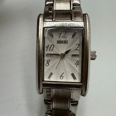 Reloj Reliquia Mujer Tono Plateado Esfera Rectangular Resistente al Agua Batería Nueva 6 Pulgadas Foto 1 de 4