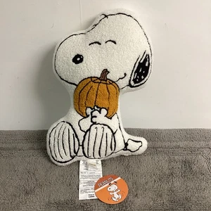 NWT | Peanuts Snoopy Fall Pillow Pumpkin 2024 Sherpa - Picture 1 of 5