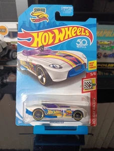 2017 HOT WHEELS RRROADSTER TREASURE HUNT WHITE HOLIDAY RACERS 5/6 - Picture 1 of 24