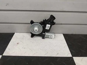2020-2023 Silverado Sierra 2500 3500 OEM LH Front Door Window Regulator Motor - Picture 1 of 4
