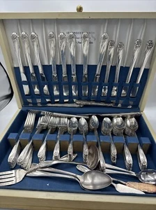 1847 Rogers Bros DAFFODIL Silverplate Silverware Flatware Set 16 Settings 109pc - Picture 1 of 20