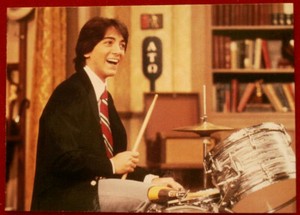 HAPPY DAYS - Card #63 - Chachi on Drums - Duocards 1998