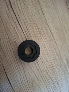  Schnecke- Ölpumpe Ölpumpenantrieb Husqvarna 340,345,350,445,450 - Bild 1 von 4