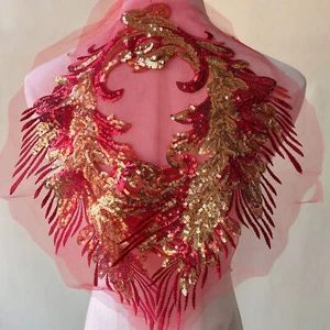 Applicazione In Pizzo Con Ali Paillettate Per Costumi - Foto 1 di 16