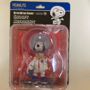 FIGURA ULTRA DETALLADA Juguete Medicom Snoopy SNOOPY ASTRONAUTAS DE COLECCIÓN Versión. - Imagen 1 de 2
