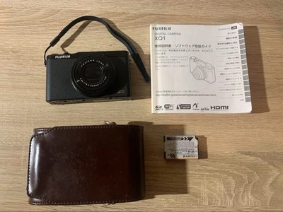 Fujifilm XQ1 12MP Digital Camera with 4x Digital Zoom Fujinon Junk For Parts F/S - Image 1 of 4