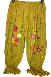 Magnolia Pearl Floral Embroidered Bloomers Pants Green One Size - Picture 1 of 14