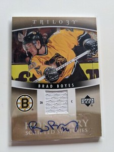 2006-07 UD TRILOGY-BRAD BOYES-HONORARY SCRIPTED SWATCHES-BRUINS-AUTOGRAPH /25