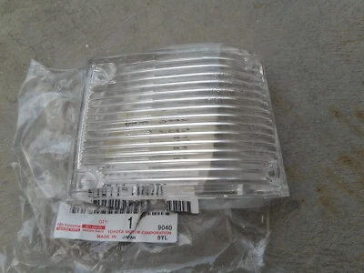 Toyota RA25 RA28 TA23 Celica front corner lens RHS NEW 81611-14070 - Image 1 of 2