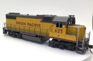 Athearn Union Pacific #625 HO Scale GP 38 Locomotive Custom Decorated - Picture 1 of 18