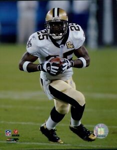 Reggie Bush New Orleans Saints NFL Licensed Unsigned Glossy 8x10 Photo F