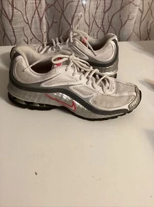 Nike Reax Run 5 Women's Running Shoes - White/Pink/ Silver , Size 11 - Picture 1 of 7