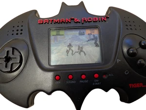 Batman & Robin Handheld Electronic Video Game 1997 Tiger - Bild 1 von 20