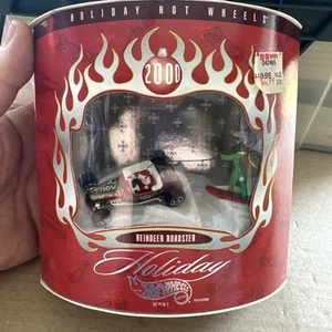 2000 Hot Wheels Reindeer Roadster Diecast Car w/Santa & Snowboarding Reindeer  - Picture 1 of 4
