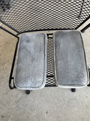 Подлокотники заднего сиденья Chevy K5 Blazer GMC Jimmy подушки колесная ниша СЕРЫЕ - Изображение 1 из 4