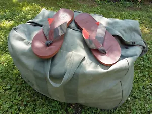 GAP BRAND LEATHER & CANVAS CAMOUFLAGE PATTEREN THONG STYLE FLIP FLOP - Picture 1 of 5