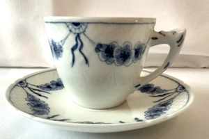 Vintage Bing & Grondahl Empire Teacup & Saucer – Single Set, Denmark #102 - Picture 1 of 12