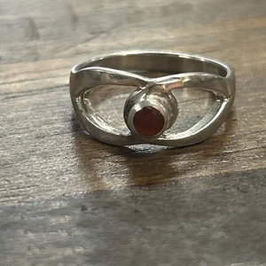 Anillo de plata de ley 925 con piedra de cornalina tamaño 6 2,44 gramos - Imagen 1 de 6