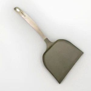 Wilton Spatula Big Large Kitchen Baking Spatula Wide 6.65 X 14 Kitchen Utensil - Picture 1 of 4