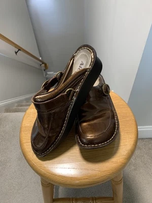 Zapatos Zueco Alegria Sevilla Mujer Talla 38 Bronce Charol Mula SEV-126 Foto 1 de 4