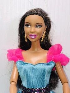 Mattel Barbie fashionistas bambola afroamericana nera 2001 DUE 2010 articolata - Foto 1 di 11