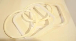 4 Vintage White Plastic Bangle Bracelets 2 Square Shaped 2 Round MOD Fashion FUN - Picture 1 of 3
