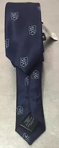 NWT Express Navy Blue White Crest Men's Skinny Neck Tie Retail Price 39.99 - Picture 1 of 4