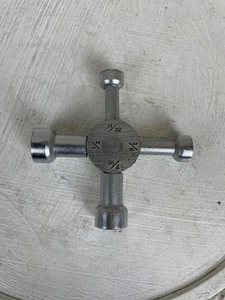 4-Wege Allzweck Kreuzschlüssel Schraubenschlüssel 11/32" 3/8" 1/16" 1/2" Multifunktionswerkzeug - Bild 1 von 9