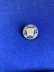 EXCELLENT MASONIC MARK MASONS LAPEL PIN. (107A) - Bild 1 von 2