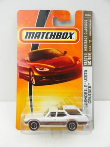 Matchbox #1 '71 Oldsmobile Vista Cruiser 2009 (weiß mit Trispoke Wheels) - Bild 1 von 6