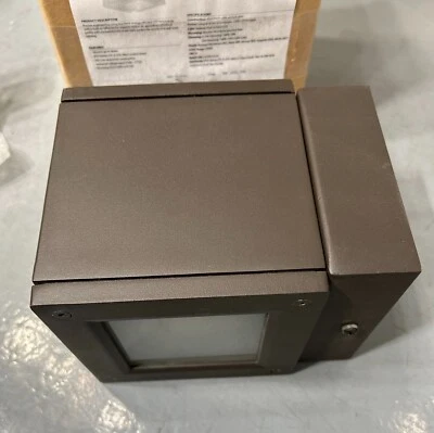 WAC  WS-W2505-BZ  30W Rubix Up/Down LED Wall Mount, 3000K *open box - Image 1 of 4