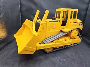 CAT Bulldozer Truck by Bruder Caterpillar 1/16 Made In Germany - Picture 1 of 13