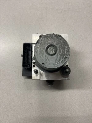 2010 - 2013 Land Rover LR4 Range Rover Sport módulo bomba ABS 0 265 950 780 - Imagem 1 de 4