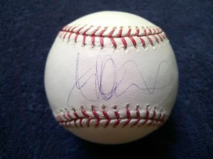 HALL OF FAMER ICHIRO SUZUKI SIGNED OFFICIAL MAJOR LEAGUE BASEBALL JSA LOA - Picture 1 of 4