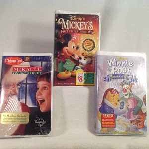 Vintage Christmas 3 VHS SEALED Mickey Winnie The Pooh, Miracle On 34th Street - Imagen 1 de 6