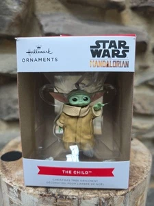 Star Wars The Mandalorian THE CHILD Hallmark Tree Ornament - New Free Shipping - Picture 1 of 3