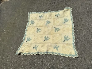 3 pequeñas mantas de cuna vintage tejidas a mano de hilo de lana tipo afgano para bebé - Imagen 1 de 12