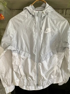 CHAQUETA CORTAVIENTOS NIKE LLUVIA/HÚMEDA MUJER PEQUEÑA CREMALLERA COMPLETA CON CAPUCHA - Imagen 1 de 2