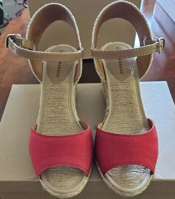 Sandalias de tela estructurada rojas "kYNDRA" MARCA AFORTUNADA ALPARGATA 3" TACONES 9M NUEVAS EN CAJA Foto 1 de 4