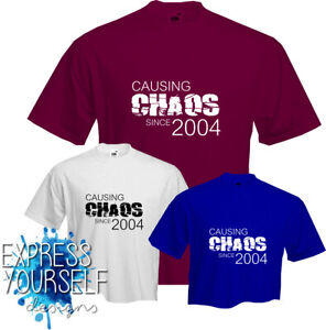 CAUSING CHAOS 2004 - T-Shirt, 20. GEBURTSTAG (2024), Spaß, Geschenk, NEU